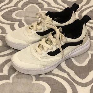 Vans ultra range size 7.5